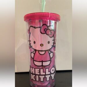 ⭐️ 257.  New Sanrio Hello Kitty Pink Tumbler Cup